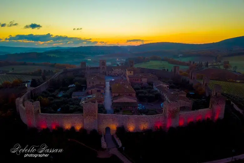 Castello di Monteriggioni, illuminazione