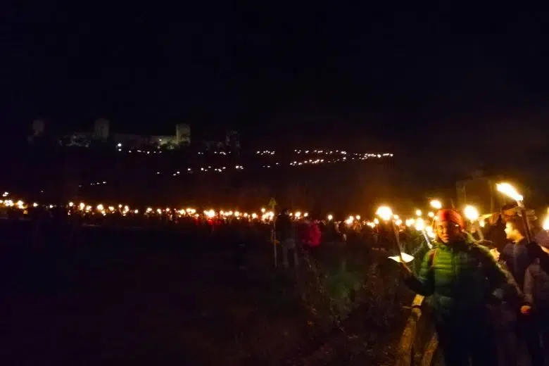 Fiaccolata di Natale con il Cai a Monteriggioni Fiaccolata di Natale a Monteriggioni