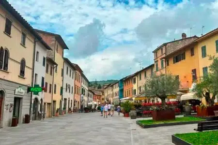Bando ERP a Gaiole in Chianti per l’assegnazione di alloggi popolari Gaiole in Chianti, piazza Ricasoli