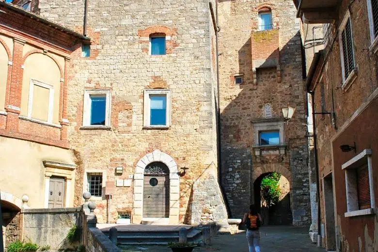 LivinGrancia, nuova vita per l’Antica Grancia di Serre di Rapolano Antica Grancia Serre di Rapolano
