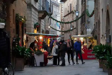 Prosegue a Pienza il cartellone delle iniziative natalizie Pienza, mercatini di Natale