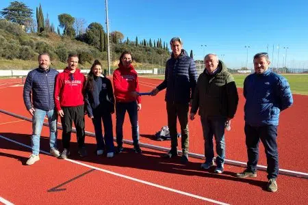 Montepulciano, conclusi i lavori di riqualificazione della pista di atletica dello stadio Inaugurazione pista di atletica stadio di Montepulciano