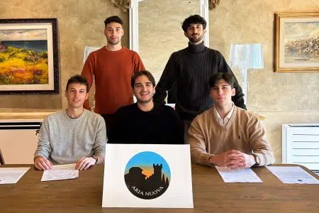 Nasce “Aria Nuova Montalcino”: associazione culturale under 30 per progettare la Montalcino del futuro "Aria nuova Montalcino", gruppo