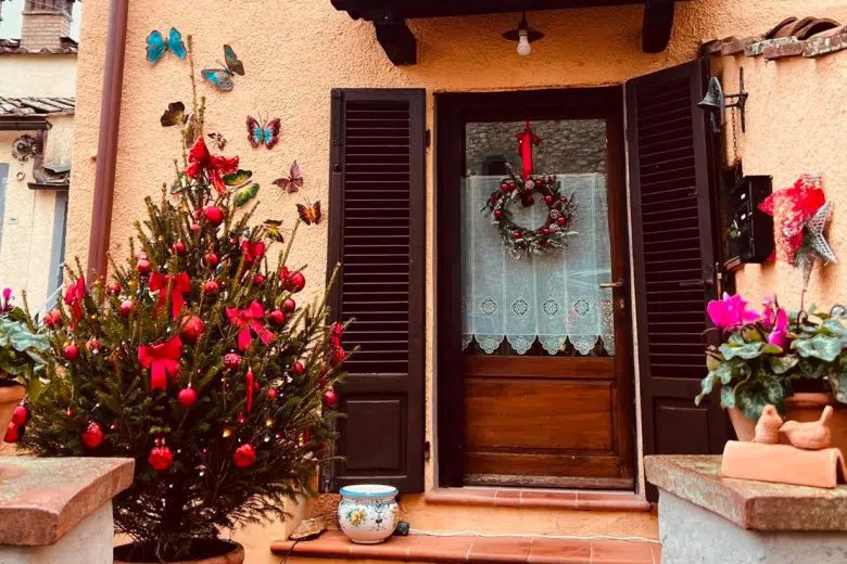 "Castellina brilla di Natale", addobbo Lorena Lombardini