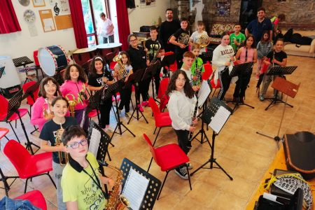 Filarmonica di Sarteano, classe di bambini
