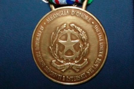 Siena, Medaglie d’Onore in Prefettura nel Giorno della Memoria Medaglia d'Onore cittadini italiani deportati