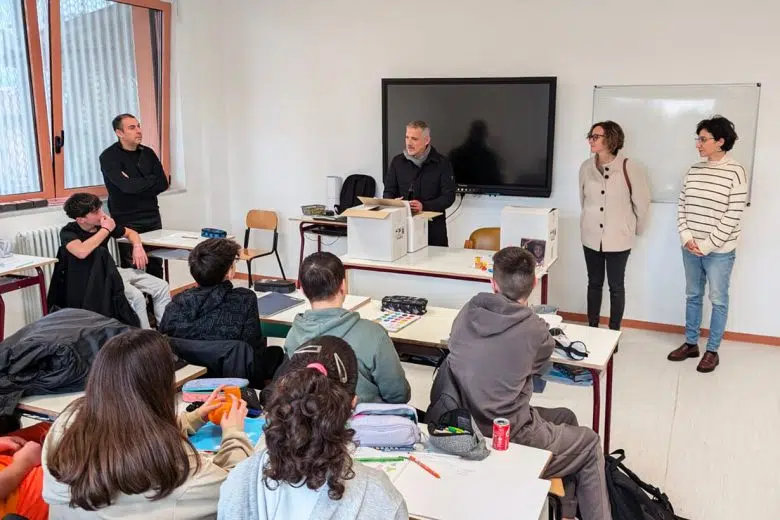 "Olio in Comune", sindaco e studenti di Castelnuovo Berardenga