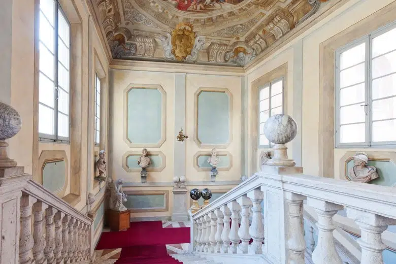 Palazzo Sansesoni, scala interna