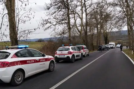 Incidente in strada Cassia Nord a Siena: traffico rallentato Polizia Locale, tamponamento Siena