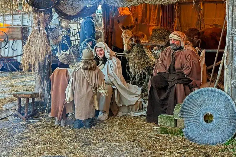 Praesepium: la rievocazione sulla Natività vive il gran finale dell’Epifania Praesepium a Casole d'Elsa, capanna Natività