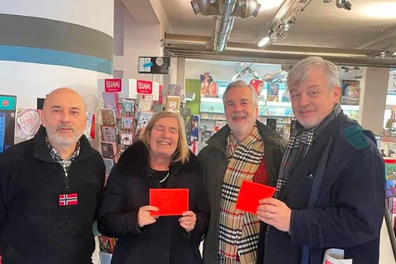 Pubblica Assistenza Poggibonsi: “Grazie a La Scintilla per il contributo ricevuto” Donazione dell'associazione La Scintilla alla Pubblica Assistenza di Poggionsi