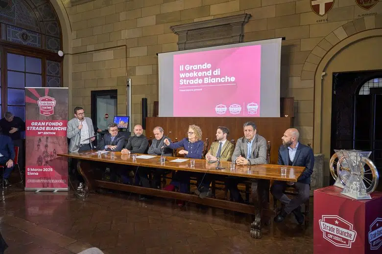 Siena, presentazione Strade Bianche 2025