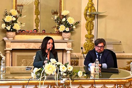 Vertenza Beko Siena, Carletti: “Nessuna chiusura senza continuità industriale” Agnese Carletti e Michele Capitani, vertenza Beko, Provincia di Siena