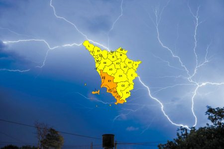 Codice arancione per rischio idrogeologico e temporali forti in parte della Toscana Allerta meteo codice arancione in Toscana per temporali