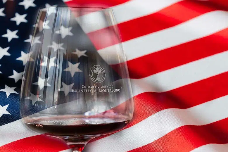 Benvenuto Brunello a New York, bicchiere e bandiera