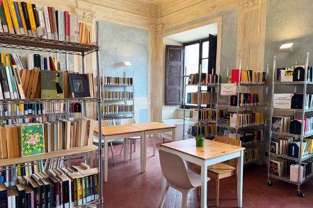Sala lettura della Biblioteca comunale di Montepulciano