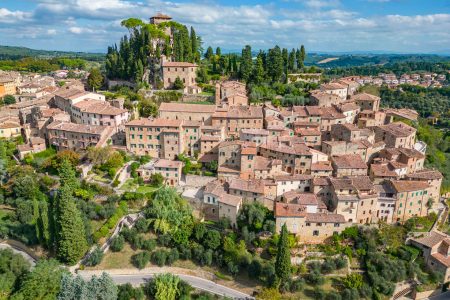 “Ragazzi fuori”, Cetona protagonista su RaiUno con i suoi giovani Cetone, vista drone