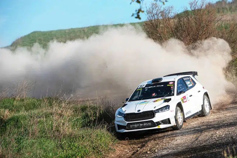 Rally della Val d’Orcia 2025, si annuncia un’edizione stellare Rally della Val d'Orcia, auto su sterrato