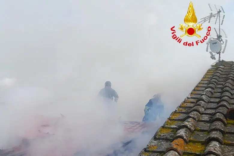 Vigili del Fuoco, incendio a tetto a San Rocco a Pilli