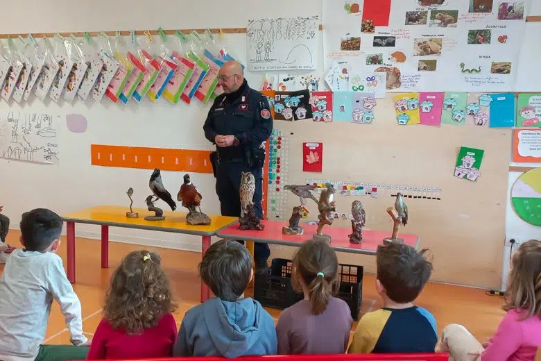 Le attività di educazione ambientale del Gruppo Carabinieri Forestale di Siena Attività ambientali nelle scuole del Gruppo Carabinieri Forestale di Siena