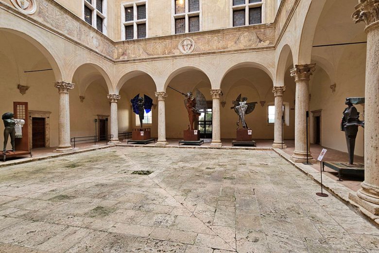 Mostra di Alberto Inglesi a Pienza,