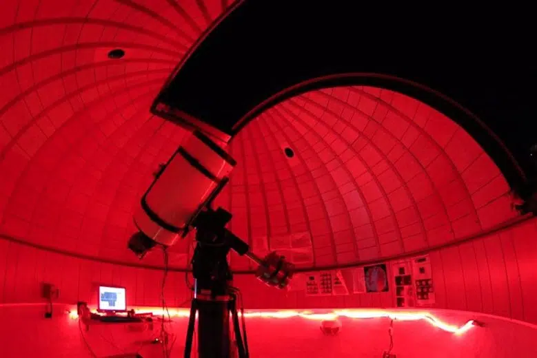 La Luna incontra Marte e Giove, serata all’Osservatorio astronomico dell’Università di Siena La cupola dell'Osservatorio astronomico dell'Università di Siena