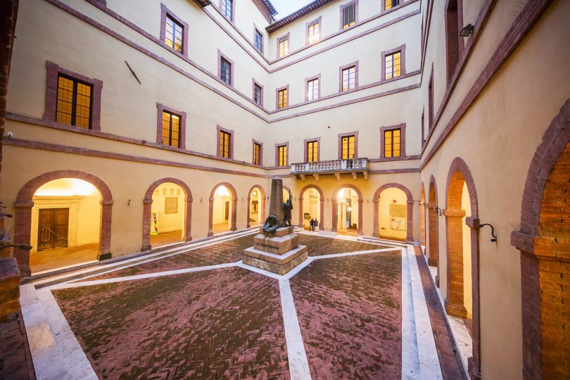 Cortile Rettorato Università di Siena