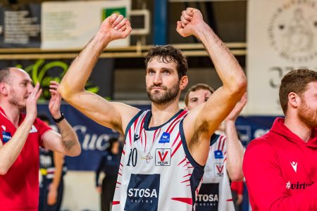 Play-In Out, la Virtus Siena espugna Serravalle Gianmarco Olleia, Virtus Siena