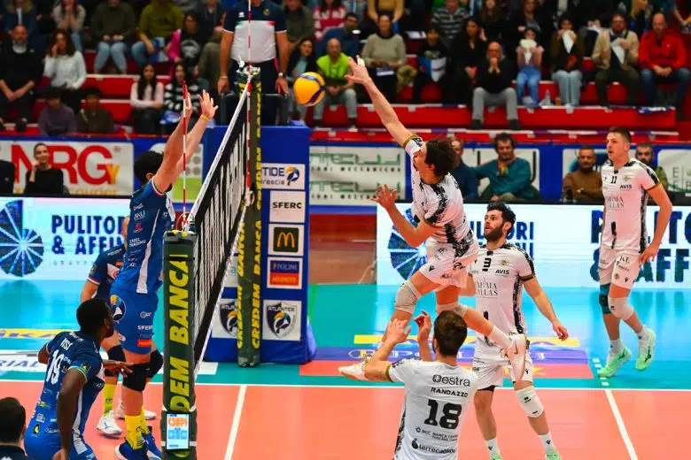 Brescia vince gara 3 di semifinale contro l’Emma Villas Siena e conquista la finale Brescia-Emma Villas Siena, gara 3