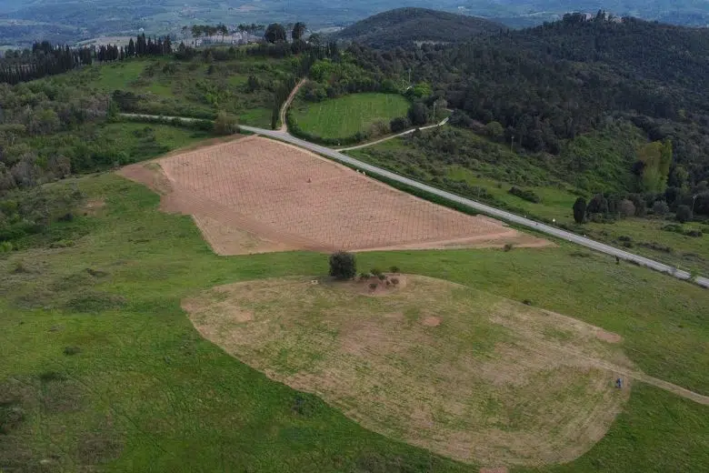 Comune di Castelnuovo e Università di Siena promuovono le ricerche archeologiche nel territorio Castelnuovo Berardenga, area archeologica Piano Tondo