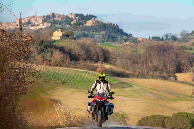 Montepulciano in moto