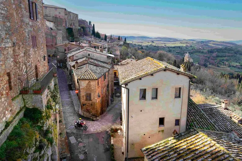 Montepulciano in moto, così il turismo diventa a misura di motociclista Montepulciano in moto