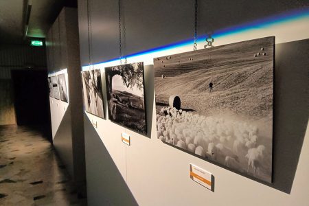 “Incanto e fatica nelle Crete senesi”: aperture straordinarie a Pasquetta Mostra “Incanto e fatica nelle Crete senesi”