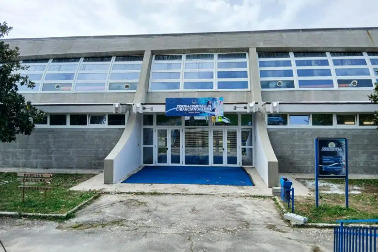 Piscina coperta via Abetone di Chianciano Terme, ingresso