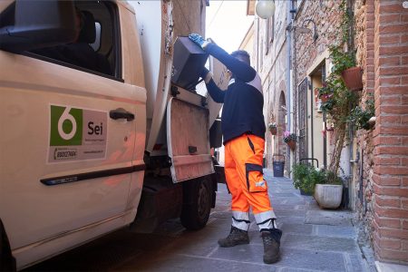 Sei Toscana: continuano i Focus group sulla raccolta differenziata Sei Toscana, servizio porta a porta