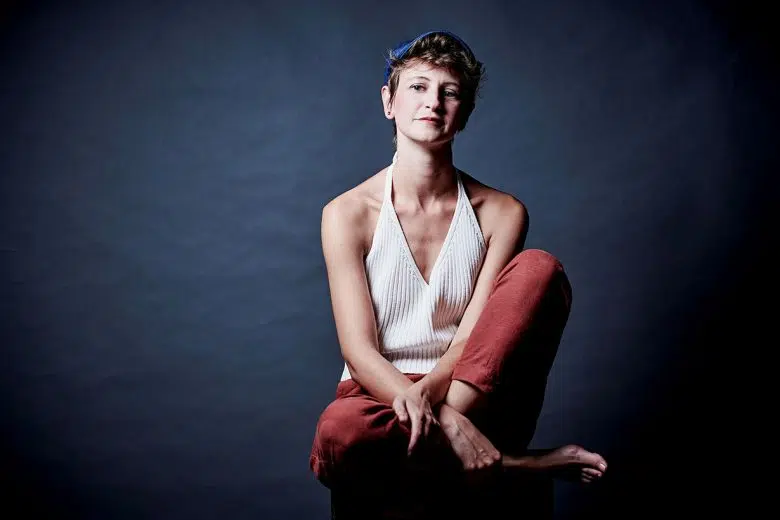 La forza del violino: al Politeama una serata con la musicista e performer Anaïs Drago Anaïs Drago