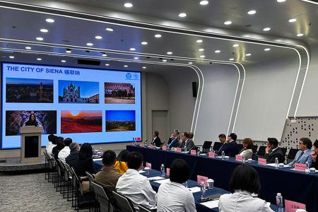 L’Aou Senese a Shangai con cinque professionisti Aou Senese a Shangai, Cina