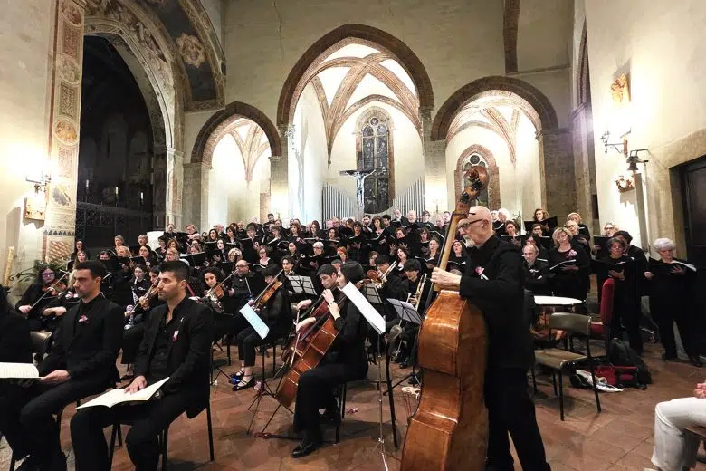 Clara Harmonia, Rotary, Requiem Mozart Basilica San Lucchese