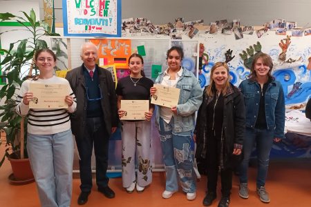 Sensibili al futuro, sensibili alla pace: premiati i ragazzi della scuola Sabin di Siena Scuola "Sabin" di Siena, premiati