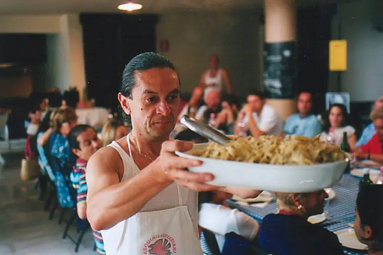 “Teatro da mangiare?”, al Politeama il teatro si sposta intorno a un tavolo "Teatro da mangiare?"