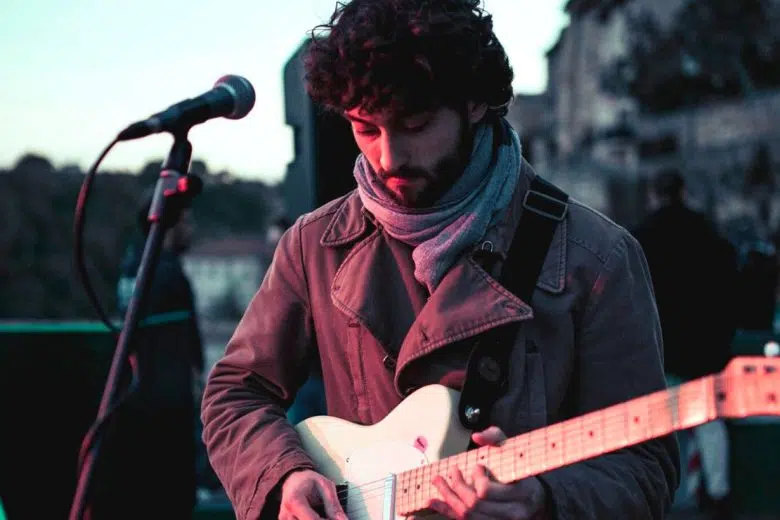 È tempo di musica al “Piazze d’armi e di città” con The Moocher al Politeama dehors Andrea Mucciarelli, The Moocher