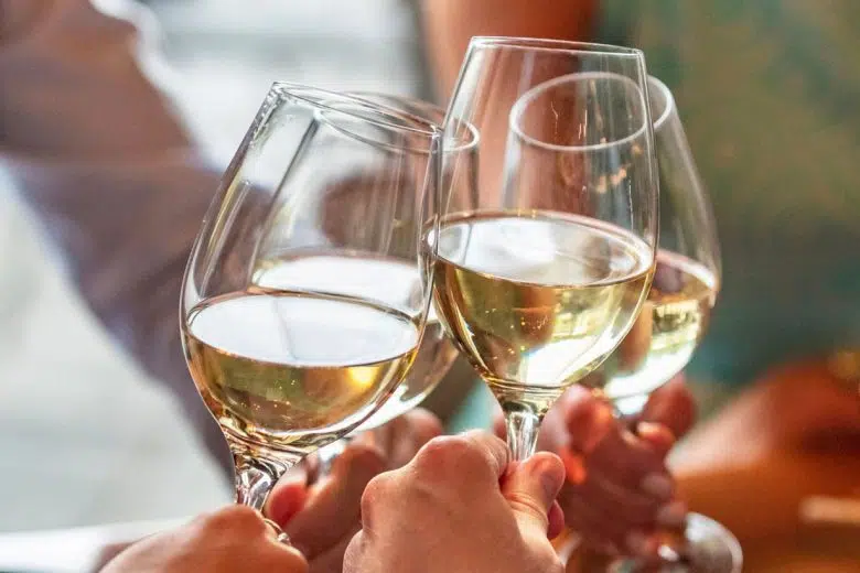 Divin Boccaccio, bicchieri vino bianco