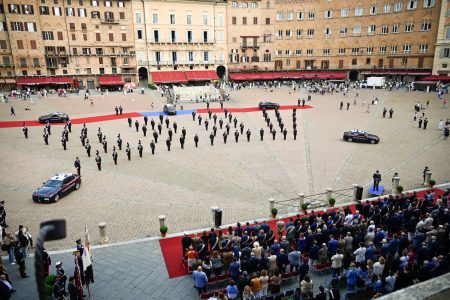 Siena, l’Arma dei Carabinieri celebra il 211° annuale della fondazione – FOTO Festa Carabinieri Siena 2025