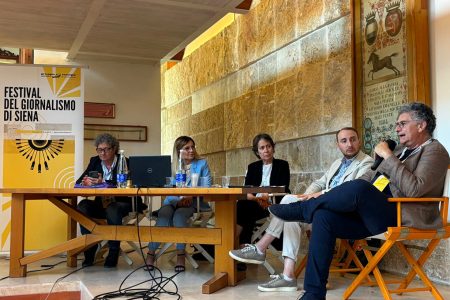 Festival del Giornalismo di Siena: successo per il panel sul linguaggio radiofonico Festival del Giornalismo di Siena, linguaggio radiofonico