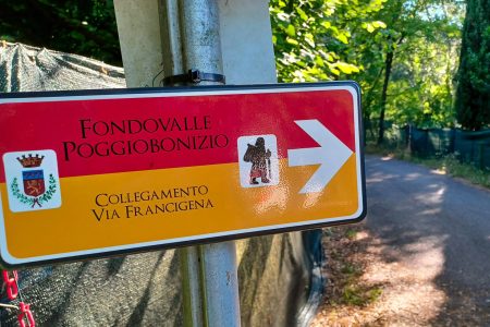 Poggibonsi dentro le Vie Francigene Cartello Fondovalle Poggibonizio collegamento Via Francigena
