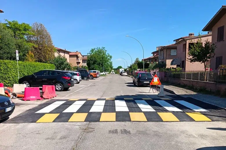 Monteroni d’Arbia: nuovi dossi per la sicurezza stradale nei centri abitati Monteroni d'Arbia, dossi rallentatori sicurezza stradale
