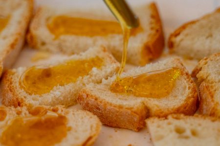 Con l’Eroica a Buonconvento torna il Piatto Eroico Pane e miele