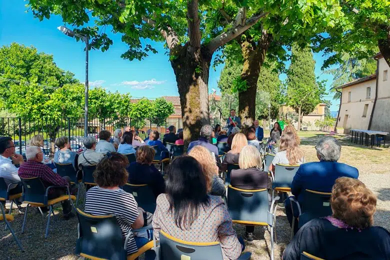 Monumento ai caduti a Piazze di Cetona, mostra