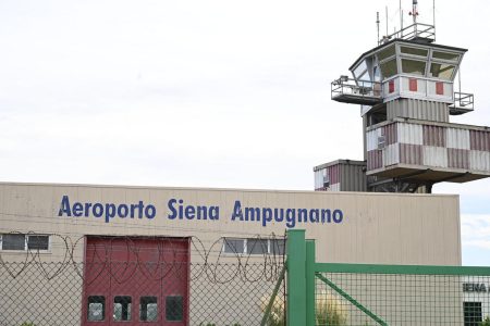 “Se la priorità è il trenino per Poggibonsi…”