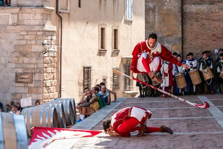 Bravìo delle Botti di Montepulciano 2025, sbandieratori